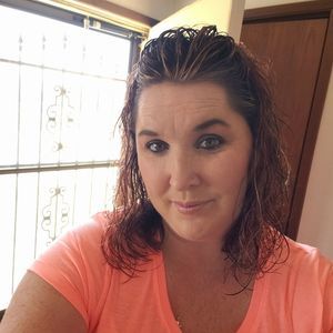 Meet your Posher, Donetta